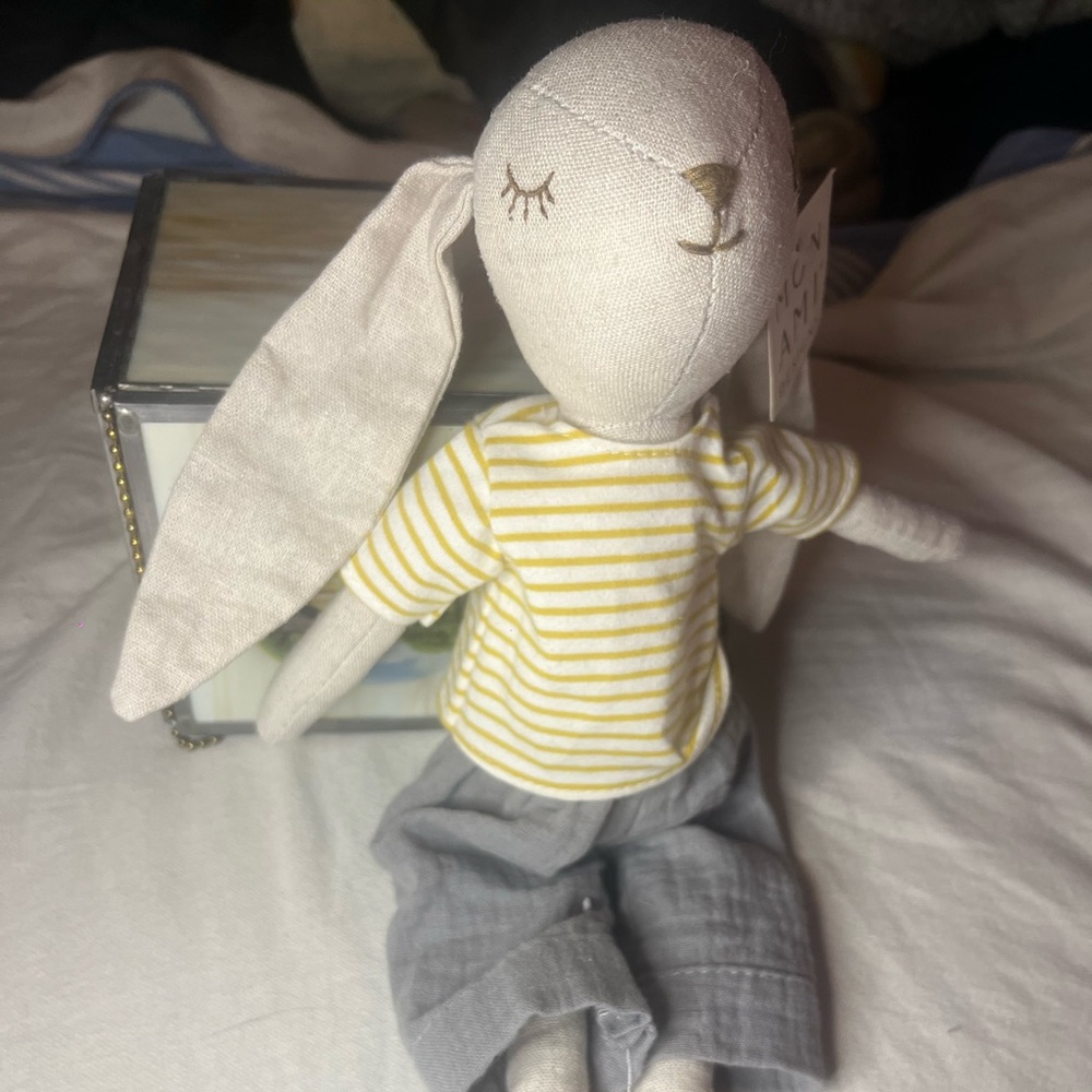 Mon Ami Designs - 2021 Mr Hopper retired stuffed bunny kid’s toy/plush. BNWT
